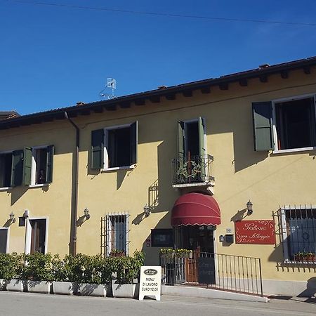 Al Borgo Alloggi Desenzano del Garda Exterior foto